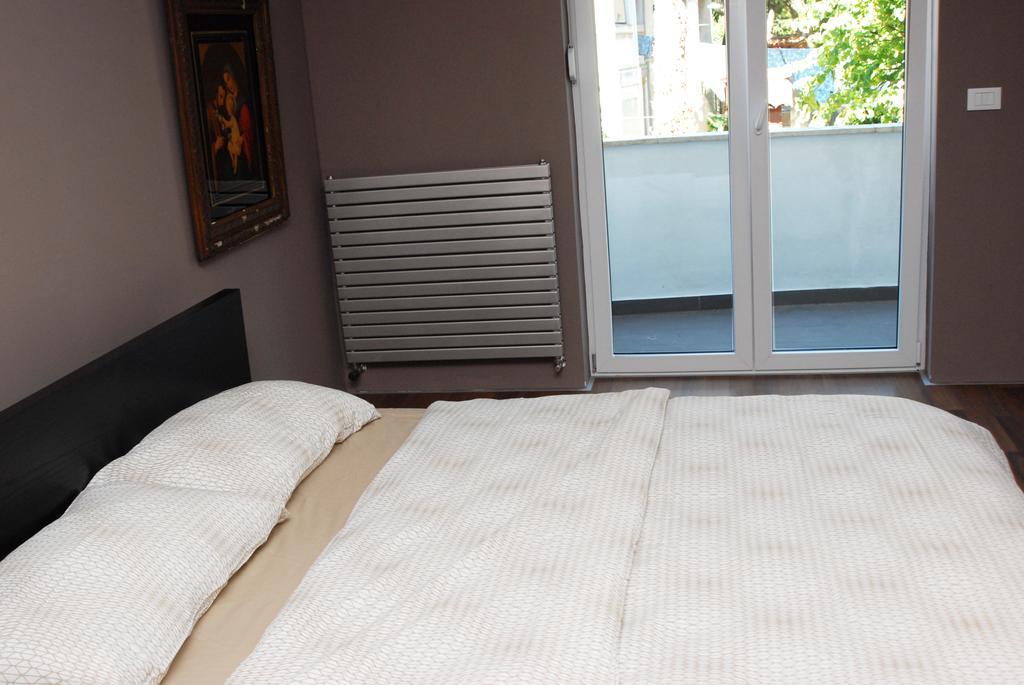 Apartment Klara II Πούλα Δωμάτιο φωτογραφία